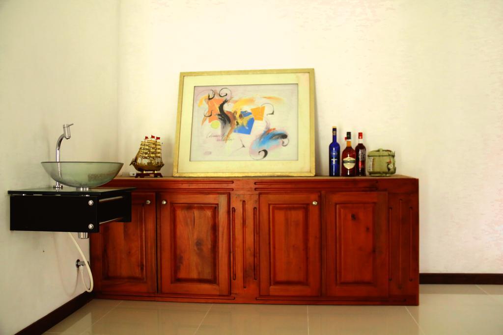 Nivahana Homestay Kandy Ngoại thất bức ảnh