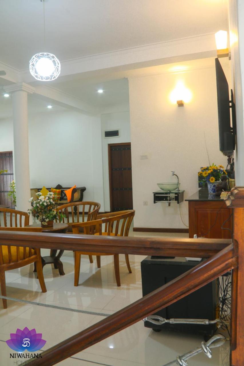 Nivahana Homestay Kandy Ngoại thất bức ảnh