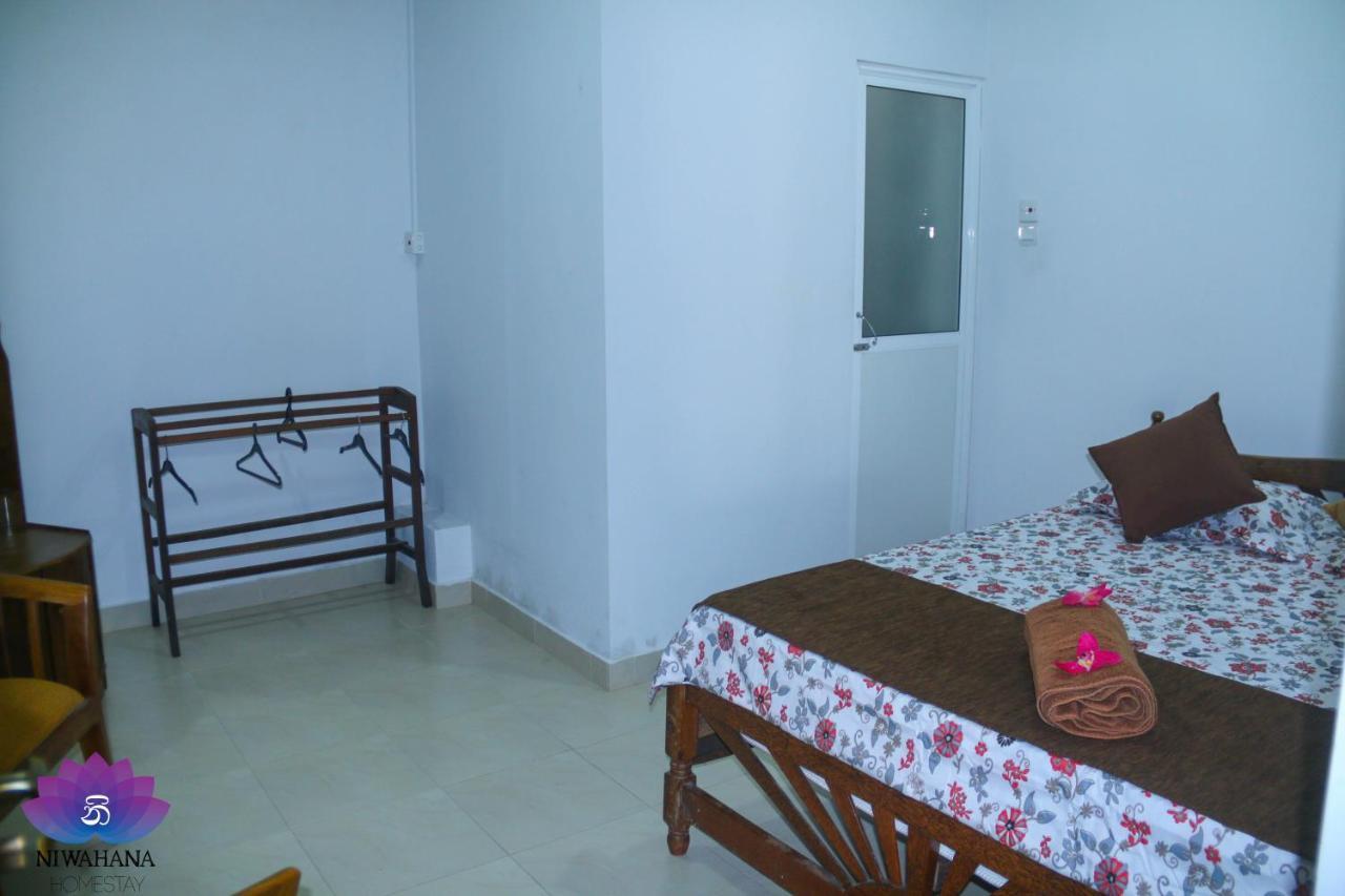 Nivahana Homestay Kandy Ngoại thất bức ảnh