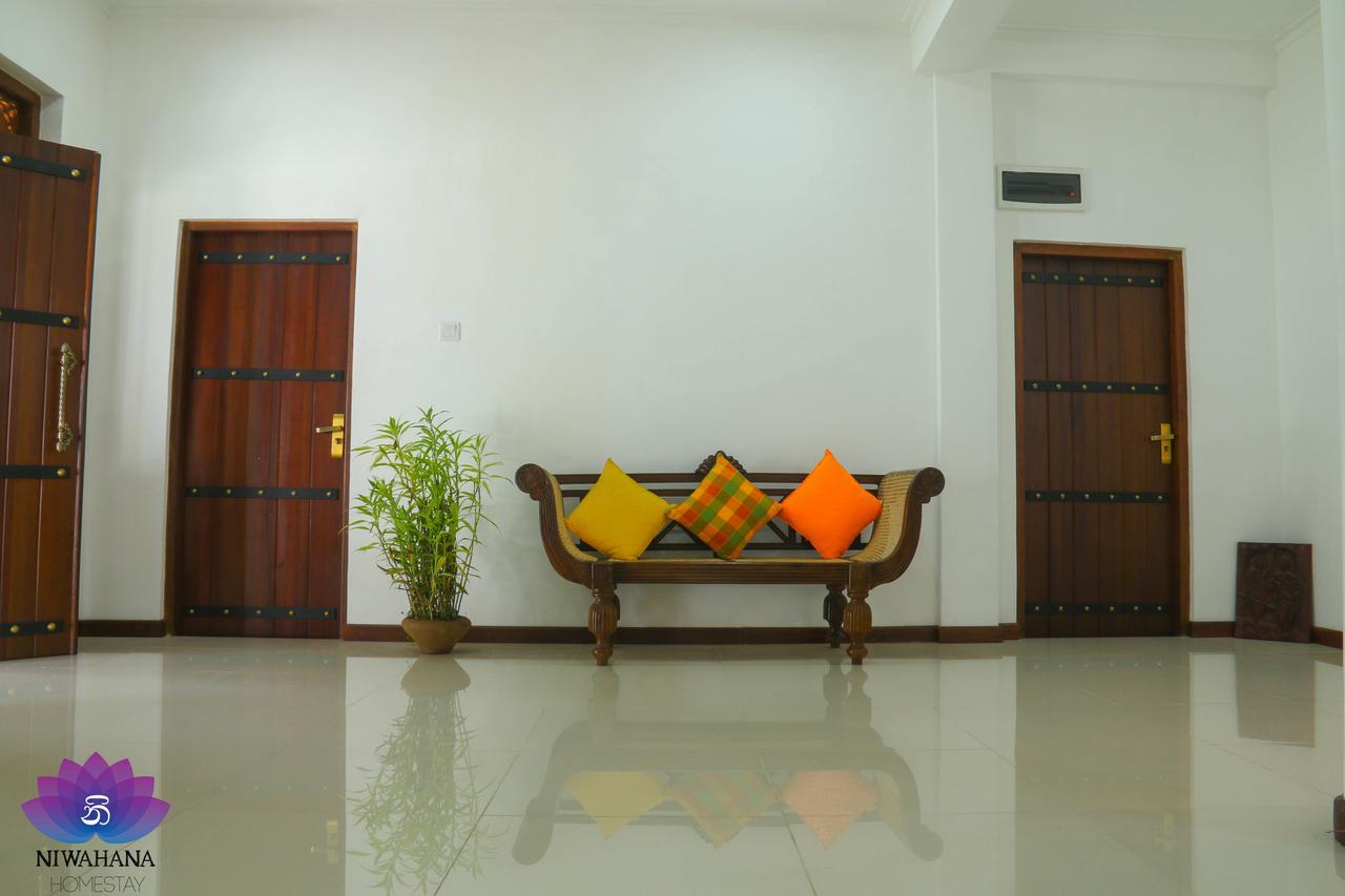 Nivahana Homestay Kandy Ngoại thất bức ảnh