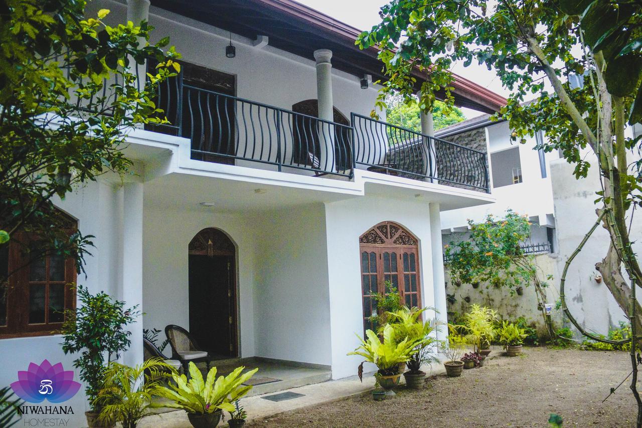 Nivahana Homestay Kandy Ngoại thất bức ảnh