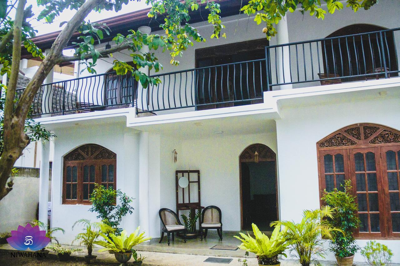 Nivahana Homestay Kandy Ngoại thất bức ảnh