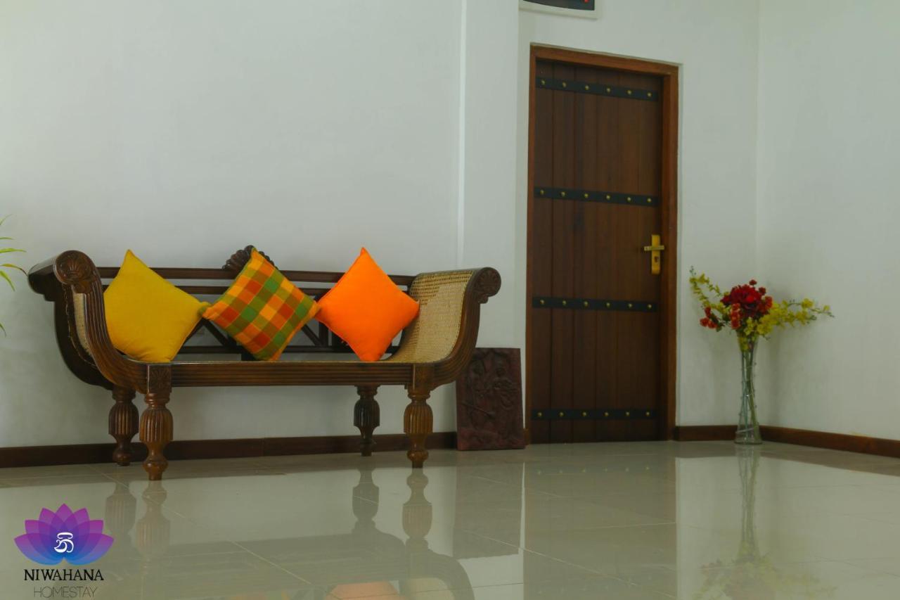 Nivahana Homestay Kandy Ngoại thất bức ảnh
