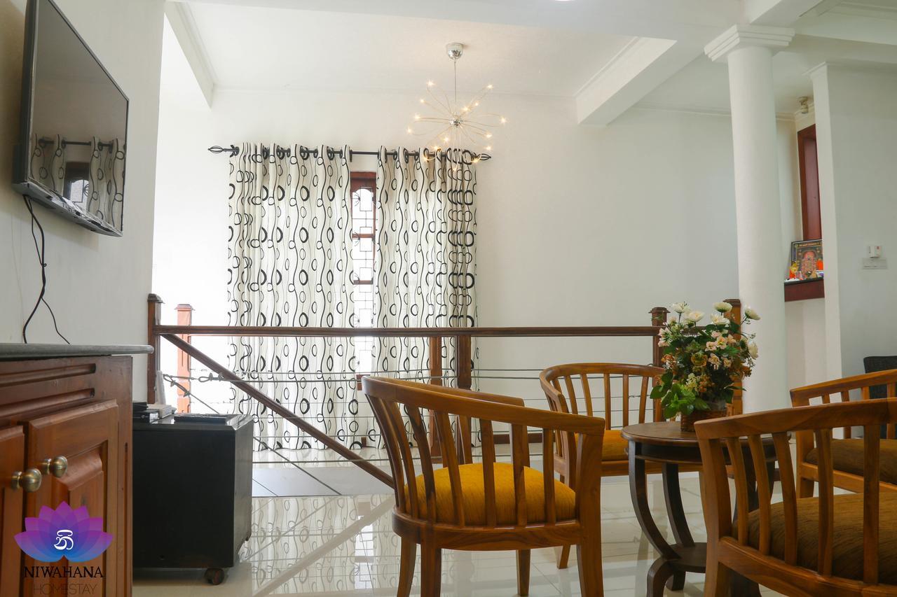 Nivahana Homestay Kandy Ngoại thất bức ảnh