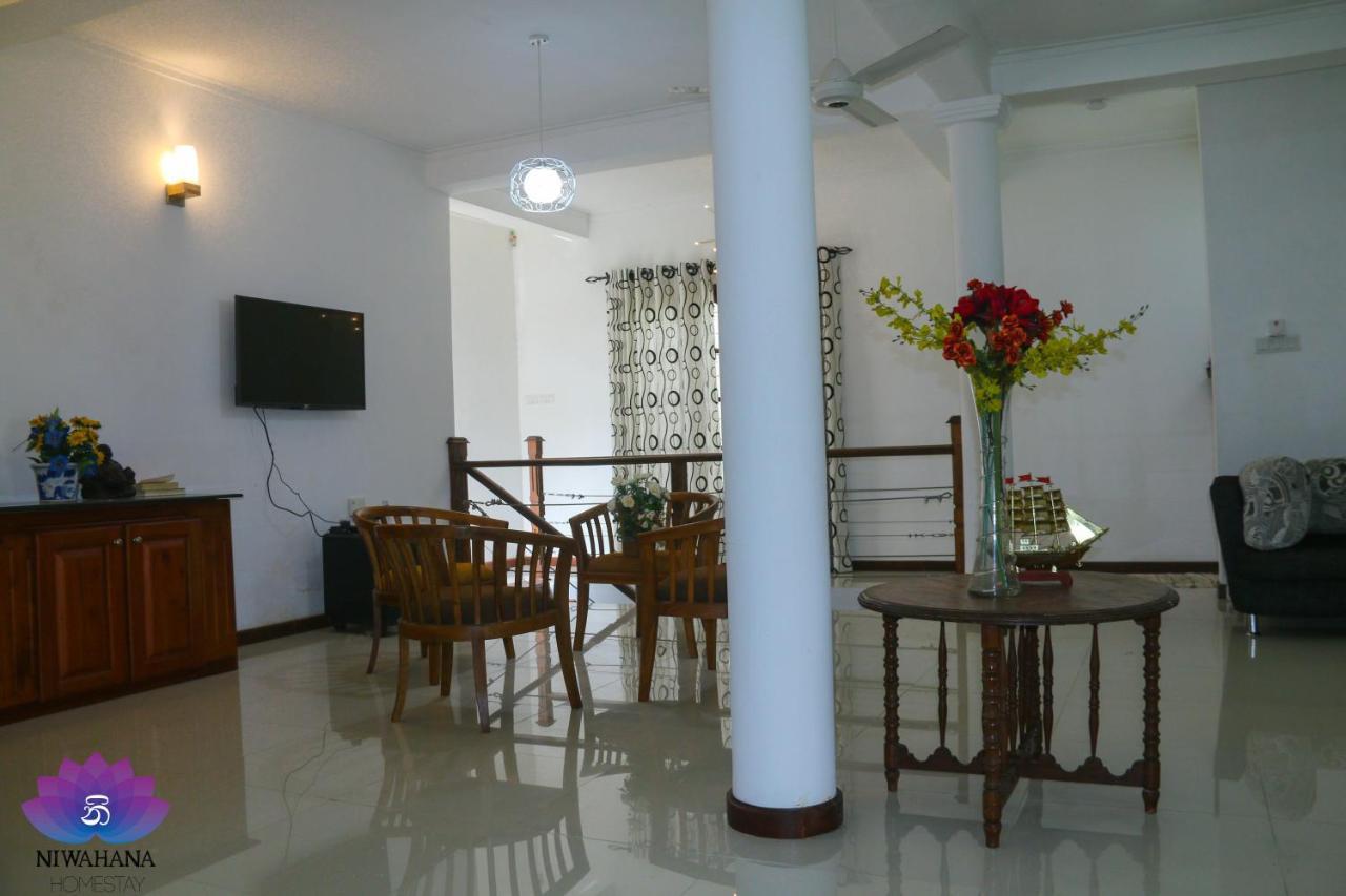 Nivahana Homestay Kandy Ngoại thất bức ảnh