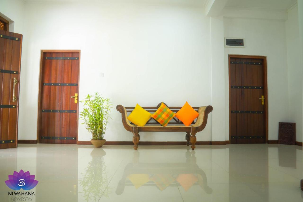 Nivahana Homestay Kandy Ngoại thất bức ảnh